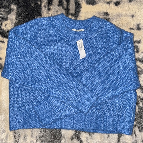 American Eagle Outfitters Sweaters - american eagle blue knit sweater